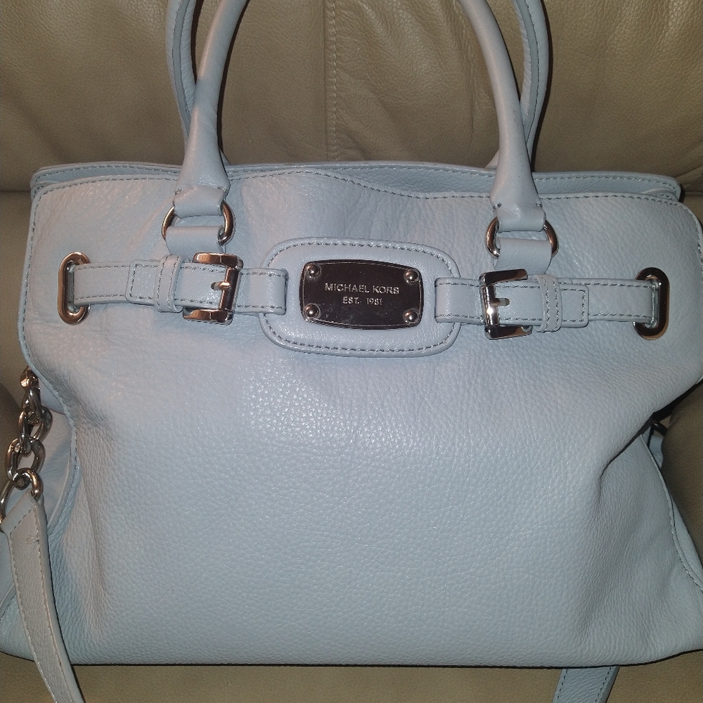 Like new baby blue Michael kors Hamilton